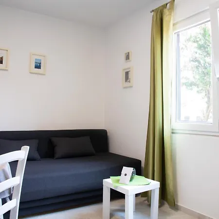 With Parking Space Artatore, Losinj - 17591 דירה מאלי לוסיניי