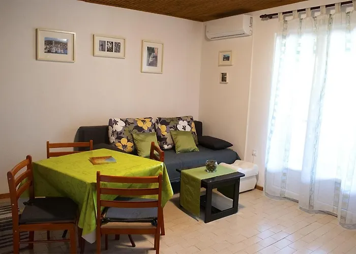 With Parking Space Artatore, Losinj - 17591 Apartament Mali Lošinj