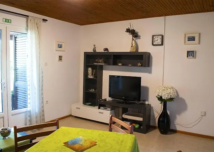 With Parking Space Artatore, Losinj - 17591 Appartamento *